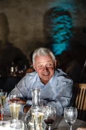 Flash through a wine glass