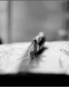 Knifepoint soft focus black & white grainey | CHRISTOGRAPHER | Home | CHRISTOGRAPHER